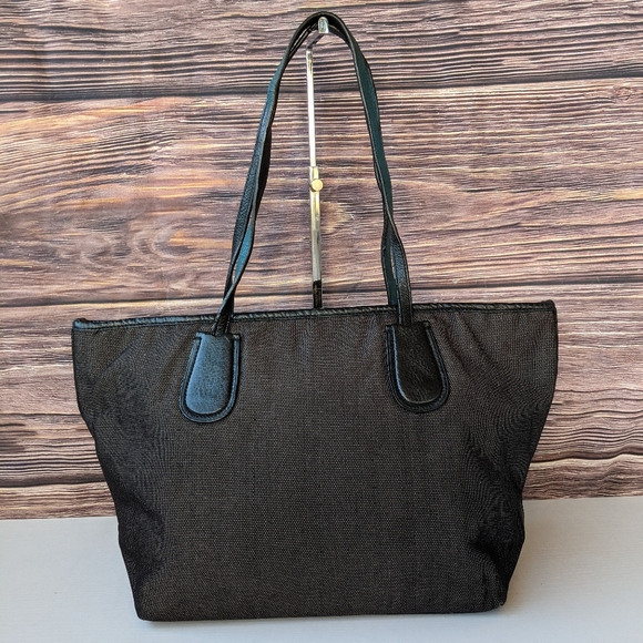 Coach tote bag featuring the brand's iconic horse and carriage logo - Picture 4 of 11